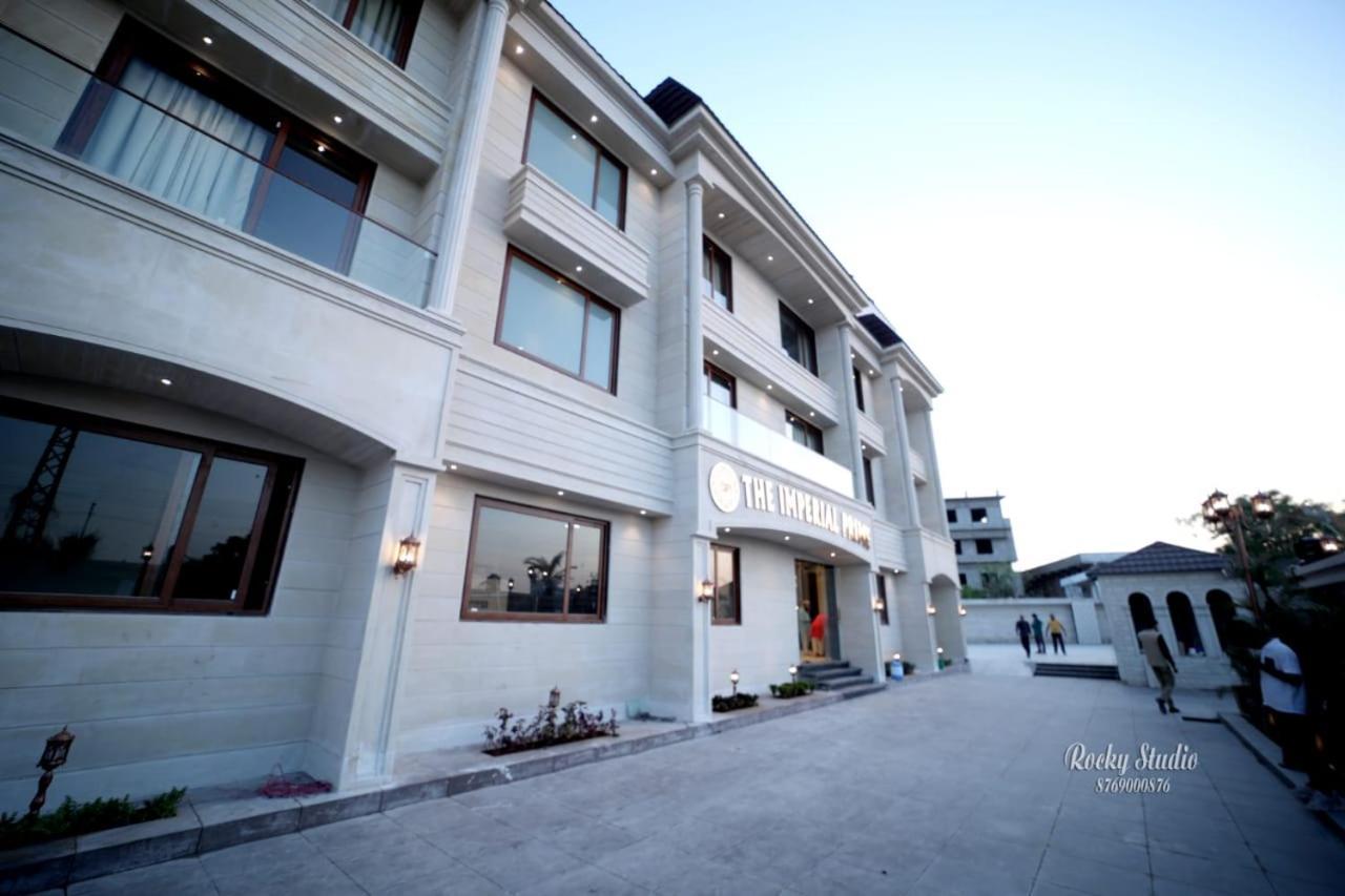 The Imperial Prime Clarks Inn Suites, Bhilwara ภายนอก รูปภาพ